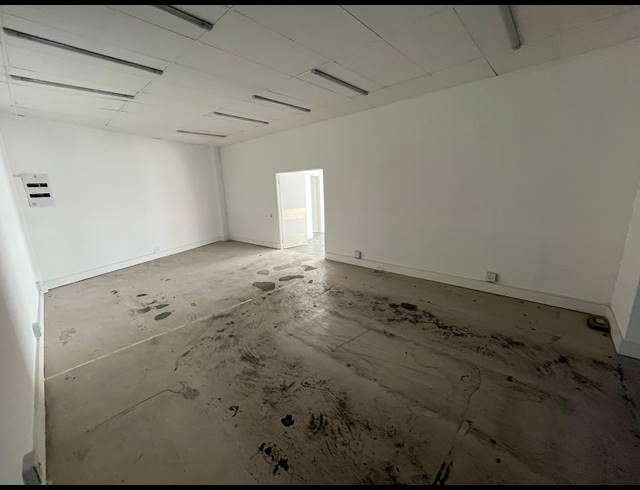 181M² RETAIL TO LET IN PARKLANDS